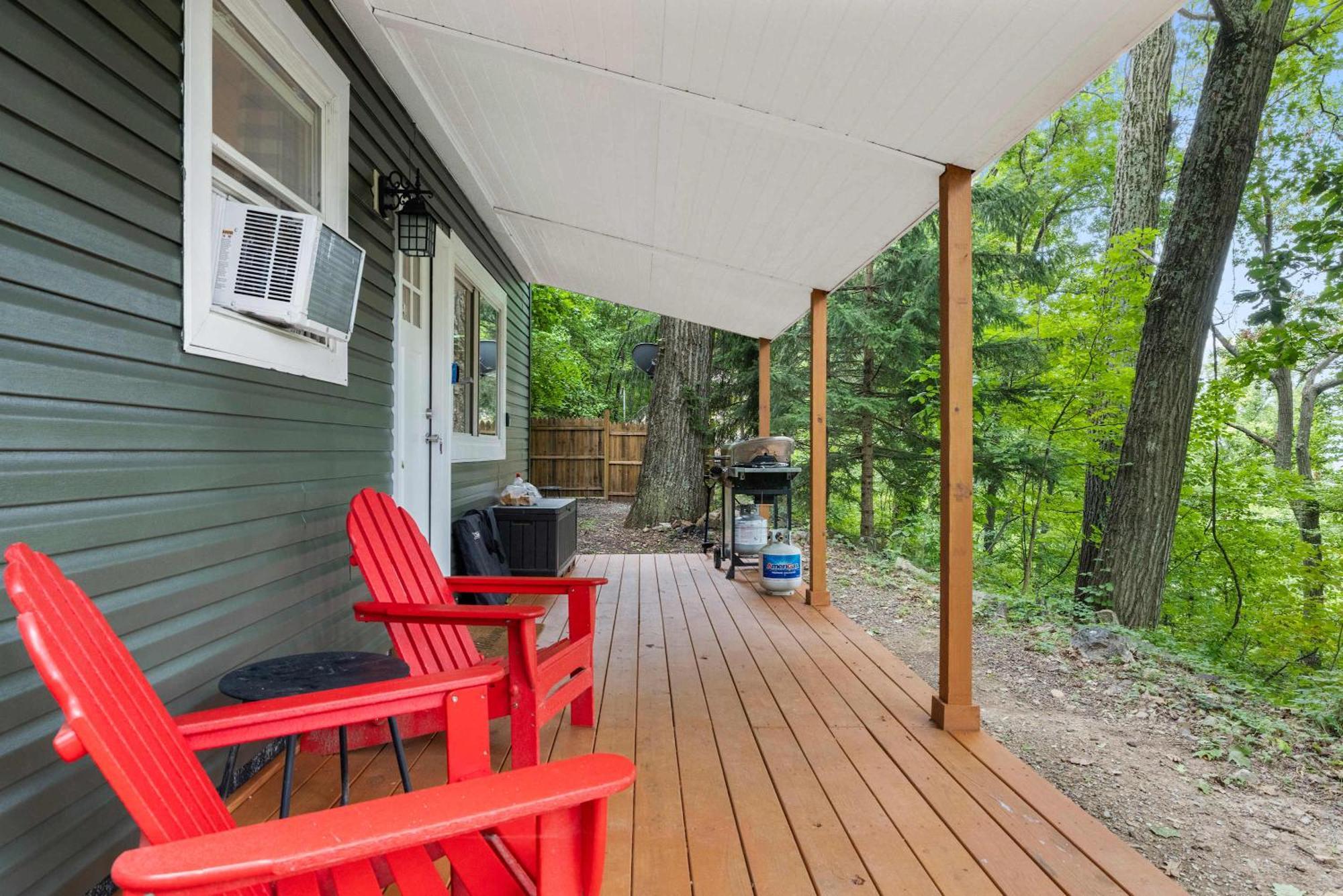 Modern Mountain Cottage W Hot Tub, Fire Pit, Wifi Inwood 外观 照片
